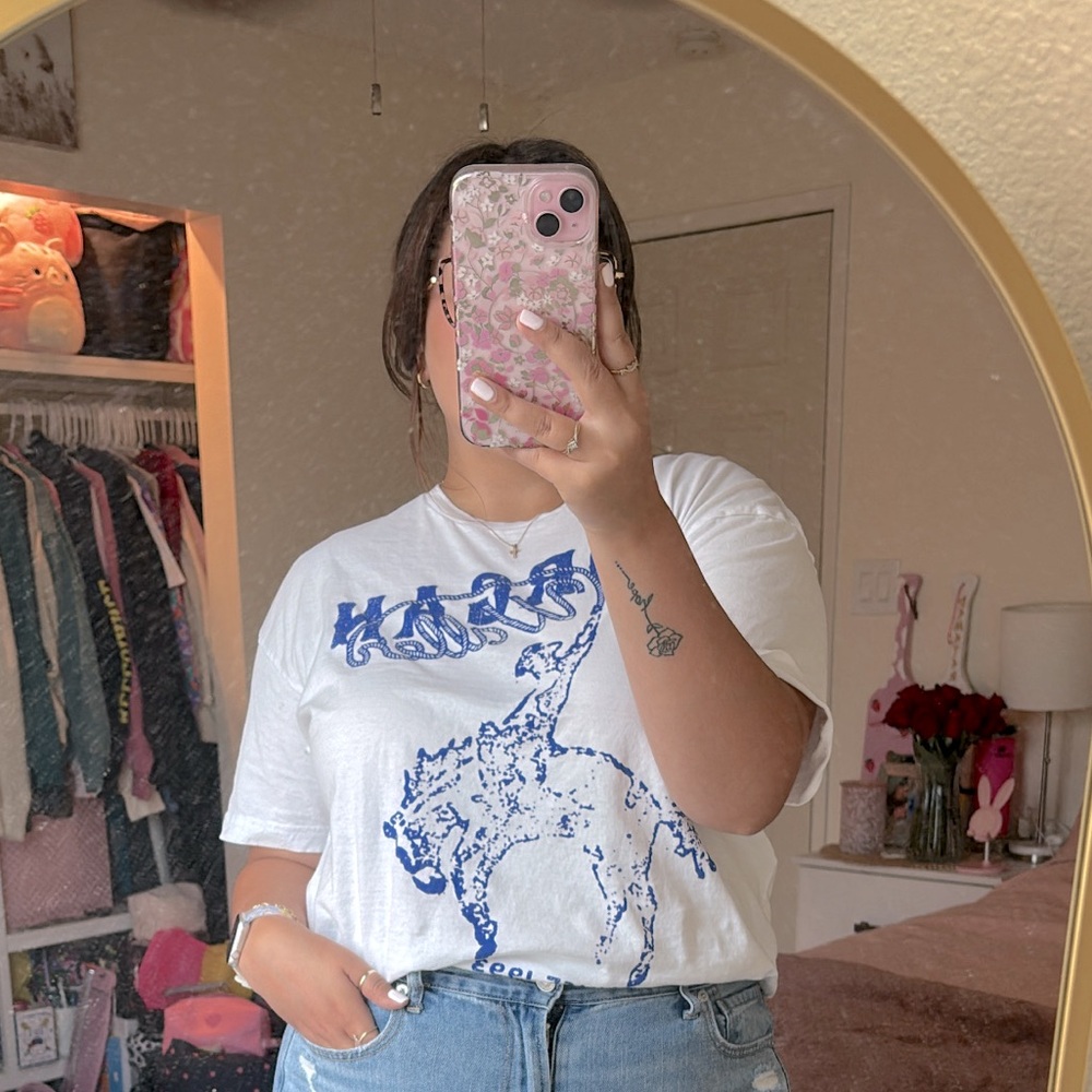 Meet your Posher, Mia